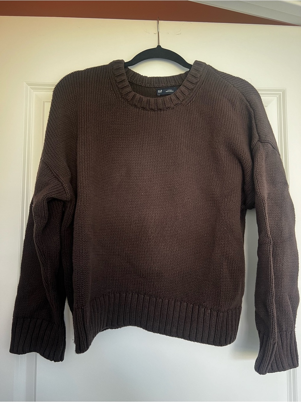 GAP Women's Crewneck Sweater in Dark Brown